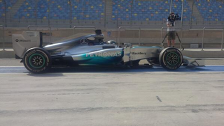 Illustration for article titled Formula 1:Day 1 Testing Bahrain Session 2 Live